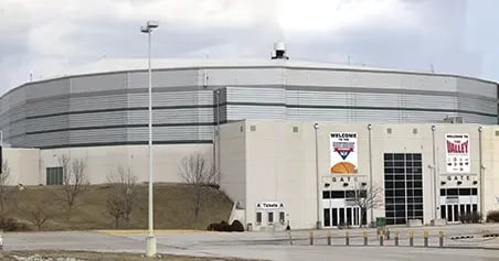 Photography courtesy Johnmaxmena2, Wikimedia Commons